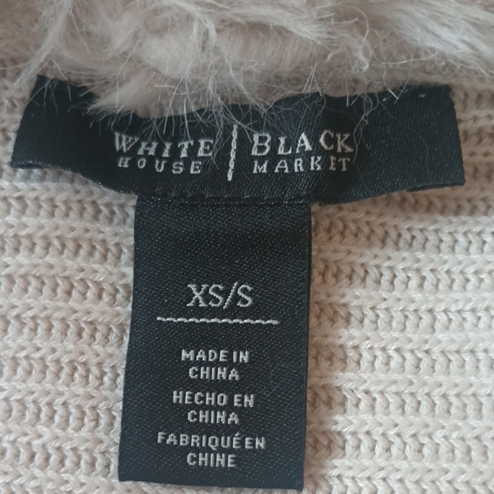 Chic Cream Women's Poncho with Faux Fur Trim - Picture 7 of 10